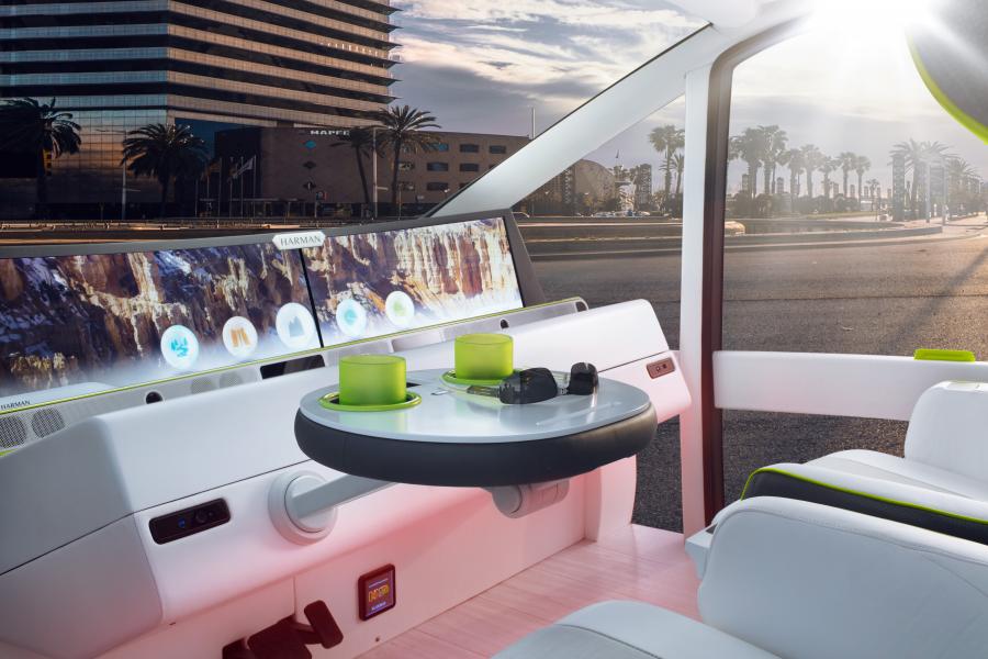 Интерьер Rinspeed Oasis Concept 2016 года  (фото 26 из 27)